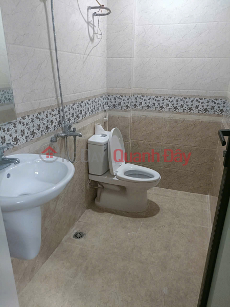 đ 14 triệu/ tháng | Cho thuê nhà ngõ 168 Kim Giang 5 tầng x 30m2, 3 ngủ khép kín, 14 Triệu KD on, ở gđ, nhóm