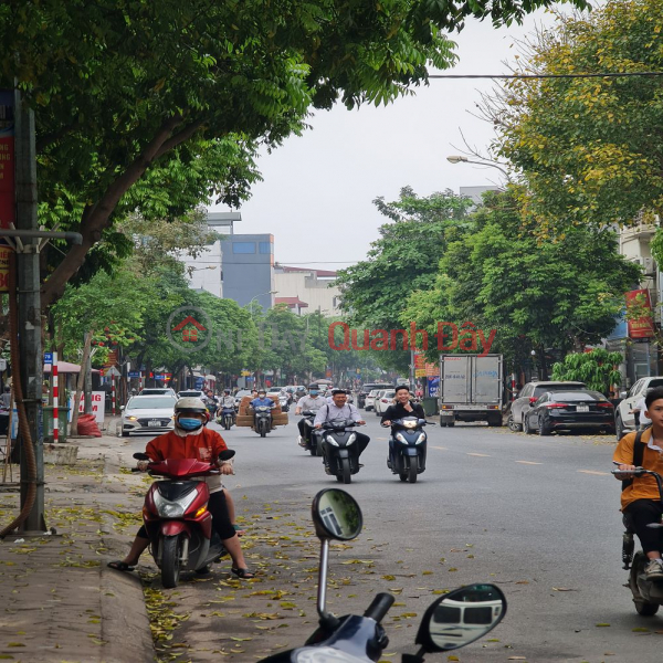 90m2 plot, 5m frontage, 4m wide road, near Agricultural University Student Market, Trau Quy. Only 12 billion VND (negotiable). Contact 0989894845 Vietnam Sales đ 12.35 Billion