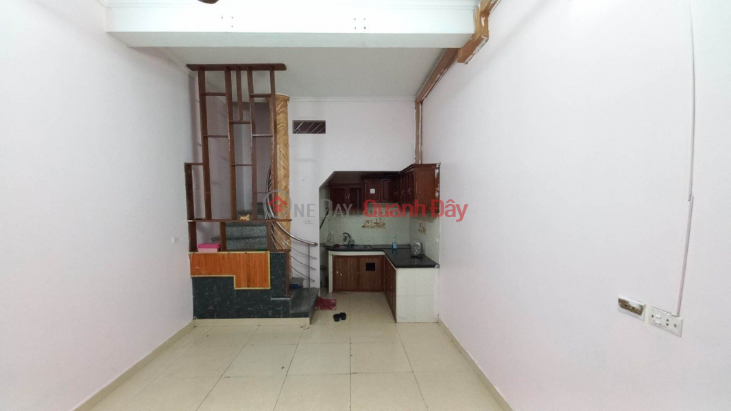 Whole house for rent on Bach Dang street, Hai Ba Trung 33m2 * 5 floors * 4 p. sleep * 3 toilets Rental Listings