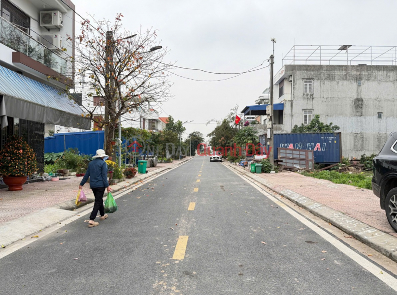 Quick sale of a plot of land at Luong Quan Apartment Complex, Nam Son, An Duong - Facing the main road connecting to Cach Ha Apartment Complex. Sales Listings