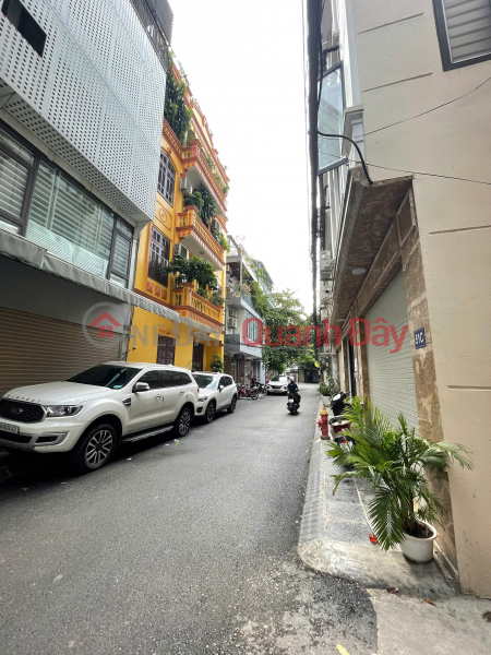 SIÊU PHẨM- Ô tô đỗ cửa Hoàng Đạo Thành 31/35m, 6T Thang máy, MT 5.2m 10.6 Tỷ Niêm yết bán