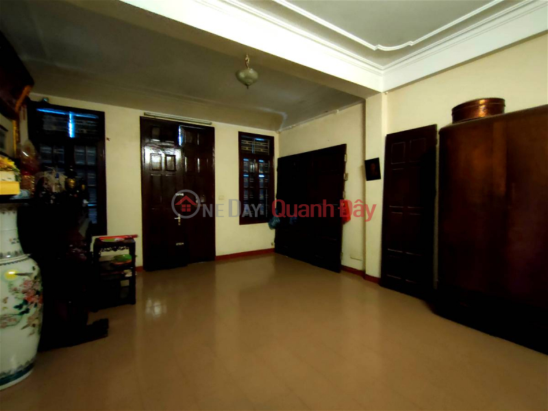 House for urgent sale Linh Nam 70m2, 4 floors, mt_5m, Offering more than 12 billion Hoang Mai Hanoi., Vietnam Sales | ₫ 12.8 Billion