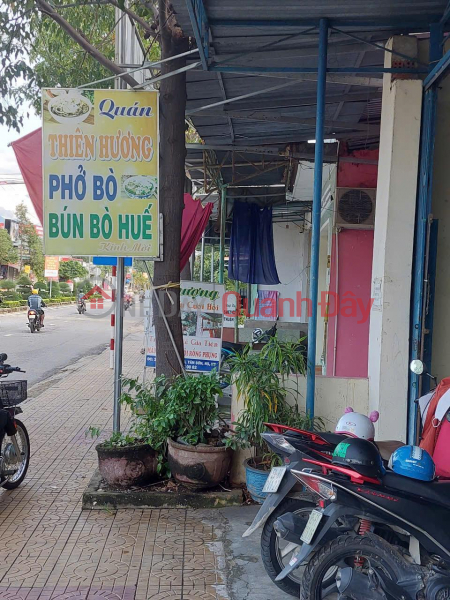 BEAUTIFUL HOUSE - VERY GOOD PRICE - OWNER SELLS 2-FRONT HOUSE IN TAN SON CENTER, Ninh Son, Ninh Thuan Sales Listings