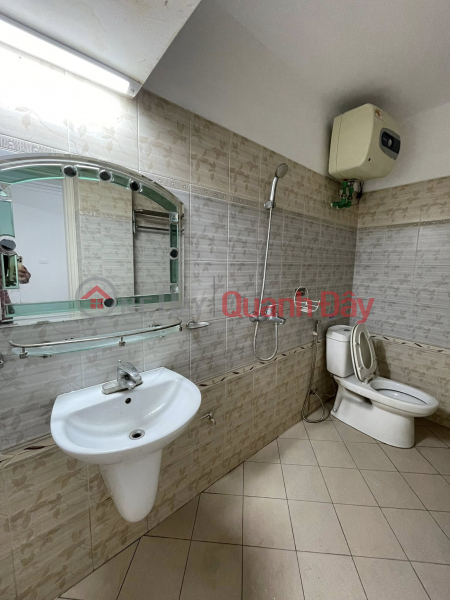 đ 6.35 Billion Apartment TT 2nd floor Van Phuc, Ba Dinh 42\\/80m2, 3 bedrooms, super VIP area, over 6 billion