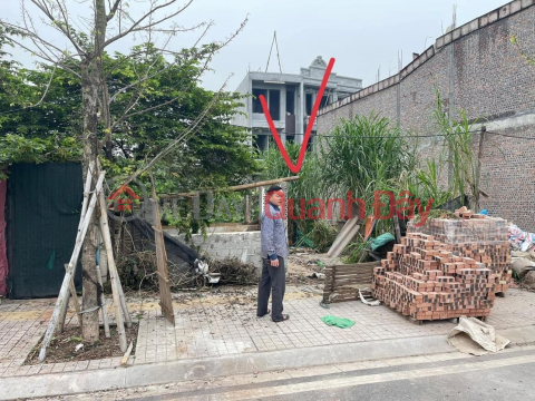 Selling residential land facing Dong Trieu Ngoc Chau urban area, Hai Duong _0