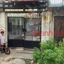 Urgent sale or rent house right in the center of Thu Duc market with large area. _0