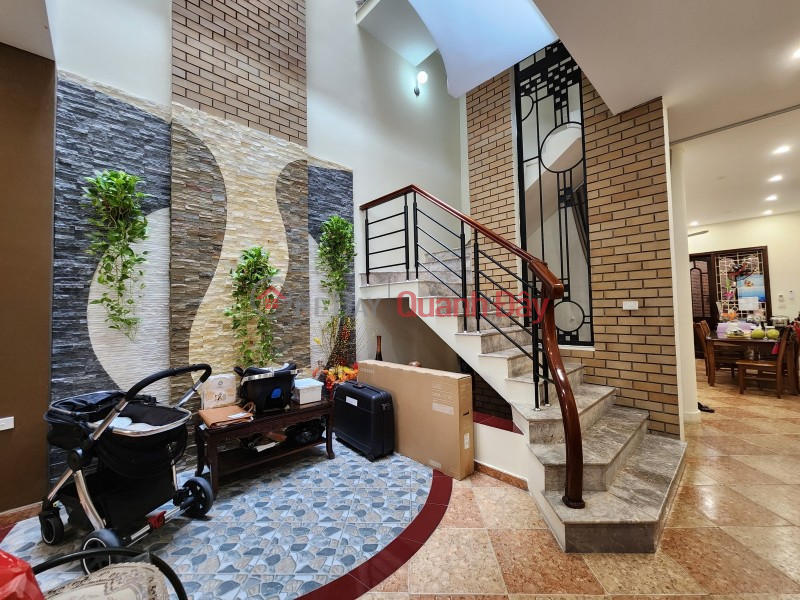 Property Search Vietnam | OneDay | Residential Sales Listings Selling Bo De Long Bien townhouse for only 17.5 billion with an area of 140 m2 beautiful house with wide frontage