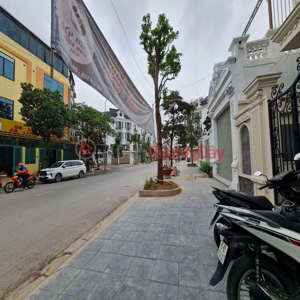 Property Search Vietnam | OneDay | Nhà ở Niêm yết bán 111m2 đất Cửu Việt, Trâu Quỳ, Gia Lâm. Mt rộng, khuôn đất đẹp, 7 chỗ vào. Lh 0989894845