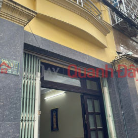 HOUSE IN A PRIME LOCATION - OWNER SELLING QUICKLY. Cao Thang Street, Ward 12, District 10, Ho Chi Minh City. _0