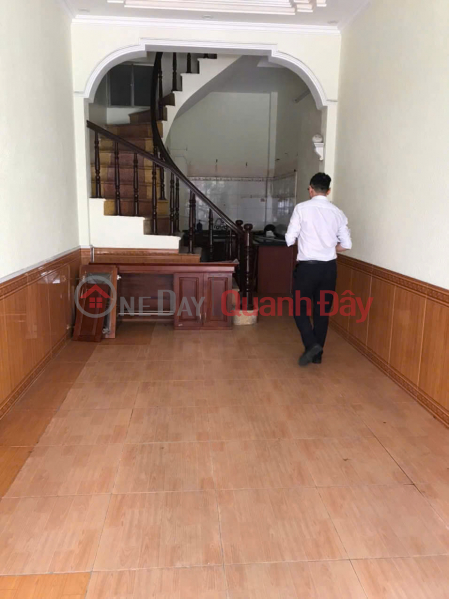ONLY 9.5 MILLION VND - PLOT HOUSE IN DEN LU 2 AREA, SIDEWALK ACCESS, SUITABLE FOR BUSINESS OR OFFICE USE, 32M², 5 FLOORS. 0903258273 Vietnam, Rental đ 9.5 Million/ month