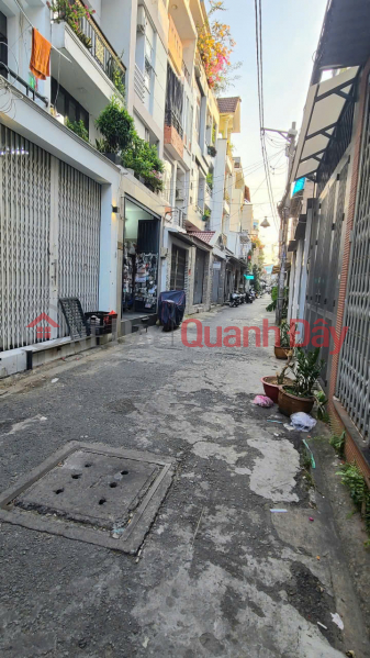 Property Search Vietnam | OneDay | Residential Sales Listings House for sale in car alley, Truong Chinh Street, Tan Binh, area 4 x 12m, 2 floors, 2 bedrooms.