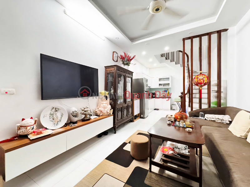 Rare beautiful house in Hoang Hoa Tham, alley near the street, car parking at the gate, 42m² x 5 floors, more than 10 billion Sales Listings