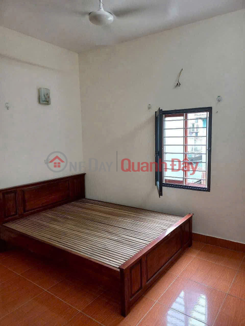 Cho thuê nhà ngõ 192 Lê Trọng Tấn, 40m2, 2.5 tầng, 3 ngủ, 8.5 triệu ở hộ gia đình, nhóm ngoan _0