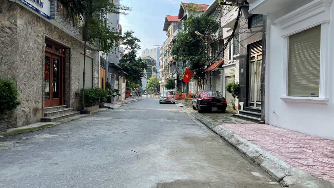 Property Search Vietnam | OneDay | Residential Sales Listings | Unique 2-sided apartment in Lam Ha lane, avoiding cars, terrible frontage, near the lake