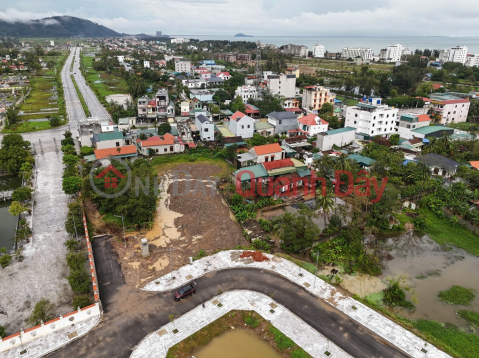 Đất biển trung tâm khu du du lịch Hải Tiến mà giá chỉ có hơn 700 triệu _0