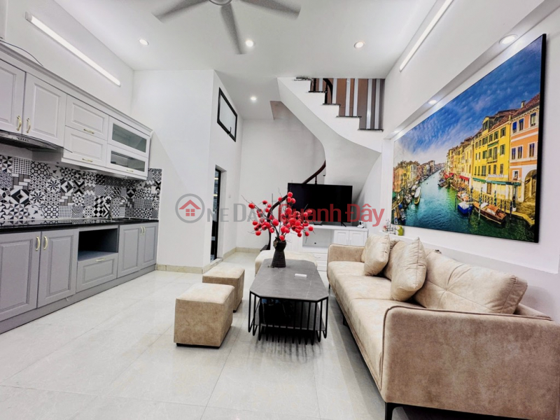 House for sale in Tho Quan, beautiful house, high-class furniture, prime location, full functionality, only 7.15 billion Sales Listings