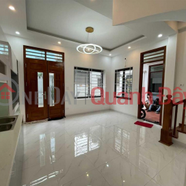 Duc Giang house for sale 50 m2 x 3 floors, the owner built solidly, the owner left all ironwood furniture for only 2 billion 2 _0