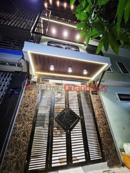 HOT HOT HOT – OWNER NEEDS TO SELL 3 HOUSES AND LAND IN A PRIME LOCATION in Tan Chanh Hiep Ward, Ho Chi Minh City, Vietnam, Sales, đ 4.15 Billion