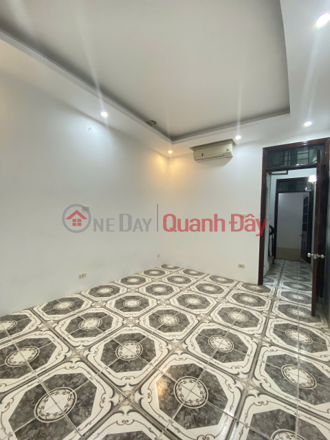 Cho thuê nhà nguyên căn tại 762 Phố Bạch Đằng, ô tô gần, 35m² x 5 tầng, 5N, 4 WC13.5 triệu/th. _0