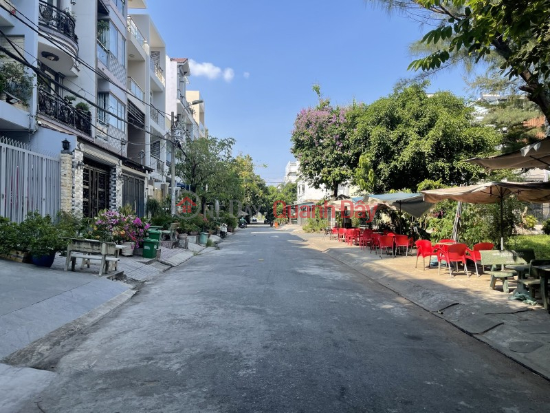 Selling private house frontage next to district 8 Phong Phu residential area 81m2 4 floors concrete only 10.6 billion Vietnam | Sales, đ 10.6 Billion