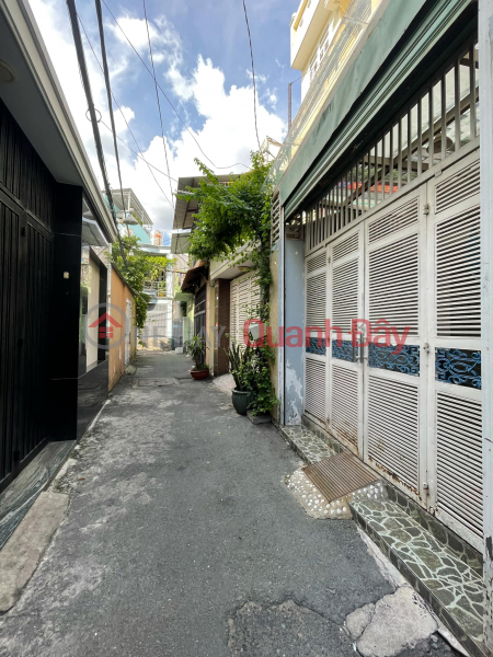 Opposite Military Hospital 175 - Alley 2.5m - (3.6 x 17)m - 2 Floors Sales Listings