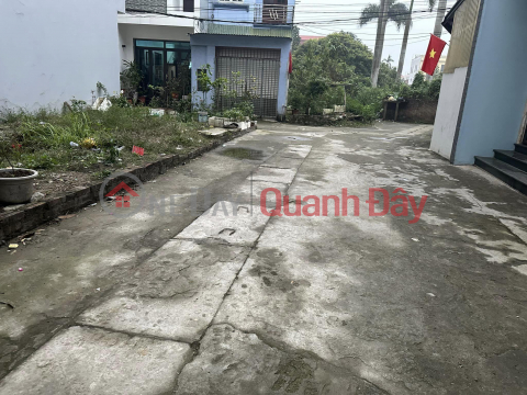 The owner offers to sell 56.8m2 lot at the corner of Ba Chu Village, Van Noi Commune, Dong Anh, Hanoi, price only 4xtr\/m2, clear lane for trucks. _0