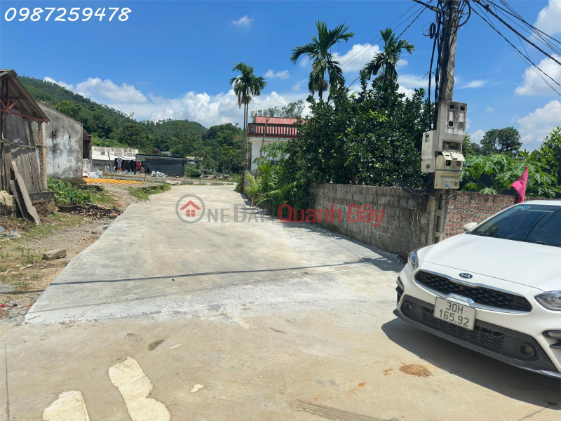đ 2,4 tỷ Chính chủ em bán gấp lô đất 300m Xóm Liên Khuê, Xã Cư Yên, Huyện Lương Sơn, Hòa Bình