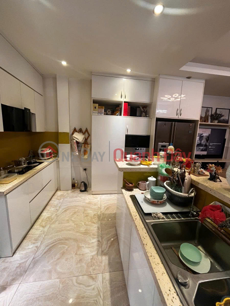 Extremely rare! House for sale on Trung Liet street, 60m2, 7 floors with elevator, 6m frontage, 41.5 billion VND, car access, excellent for business. Sales Listings