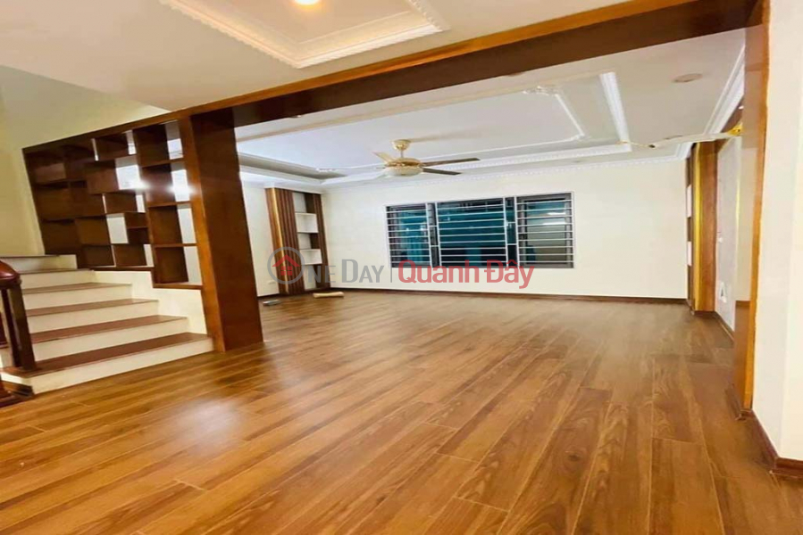 Property Search Vietnam | OneDay | Residential | Sales Listings | House for sale with 2 sides open corner lot near Ton That Tung street, Dong Da, 40m2, 5 floors