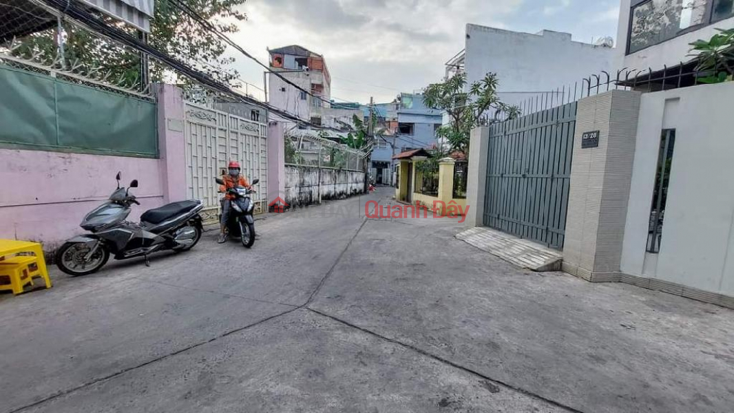 LONG OLD OWNER SELLS LAND TO GIVE A HOUSE - CAR ALWAYS NEAR THE STREET FRONT | Vietnam, Sales, đ 12.5 Billion