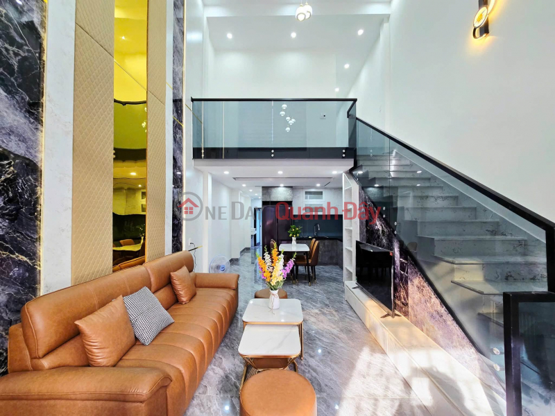 Property Search Vietnam | OneDay | Residential Sales Listings | Duplex apartment K646 Ton Dan Street, accessible by car - Alley in front of the house is 3m wide.
