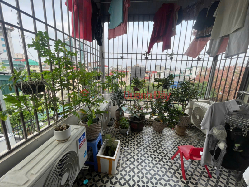 đ 14,6 tỷ, Nhà mới, 6 tầng thang máy, thiết kế hiện đại - View phố, chợ Bưởi cực đẹp - Lạc Long Quân, Cầu Giấy