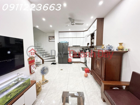 Beautiful house for sale with full furniture - Center of Hai Ba Trung district _0