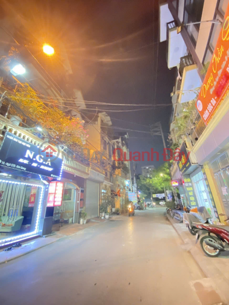 TOWNHOUSE FOR SALE IN KIM GIANG - THANH TRI, CAR ACCESS, BUSINESS, OFFICE, 51 SQUARE METERS, 5 FLOORS, PRICE 14.7 BILLION. Sales Listings