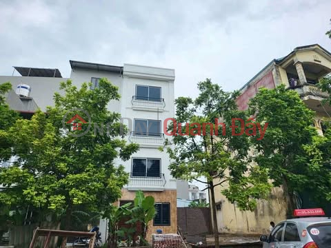Great luck for 7-seat cars to park at the door, in front of the house. Large yard for parking many cars, large yard for exercise. _0
