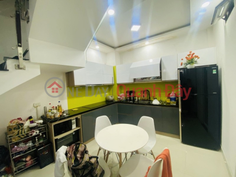 ► Near Luong The Vinh street, wide alley, 50m2, 3 beautiful streets, over 3 billion _0