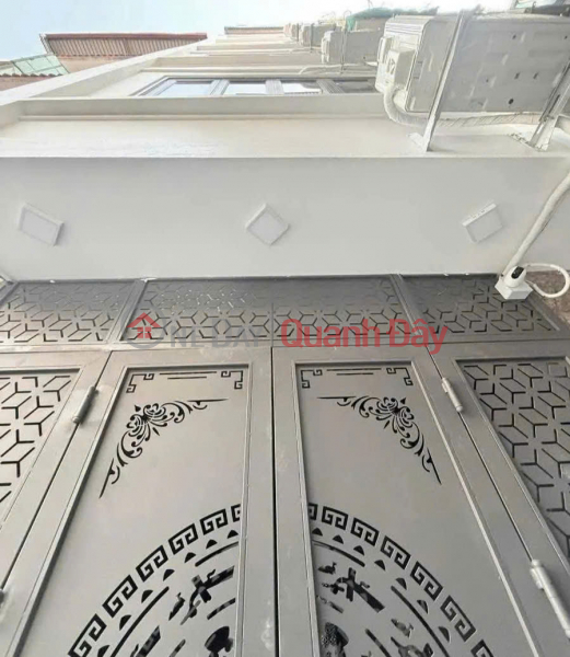 Property Search Vietnam | OneDay | Residential, Sales Listings, XUAN LA STREET, LESS THAN 10 BILLION - 6 FLOORS WITH ELEVATOR, CAR PARKING AT THE GATE, LUXURY INTERIOR.