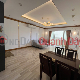 Family needs to urgently sell Hung Vuong Plaza apartment: 130m2, 3 bedrooms, 3 bathrooms, separate pink book, price 7.5 billion _0