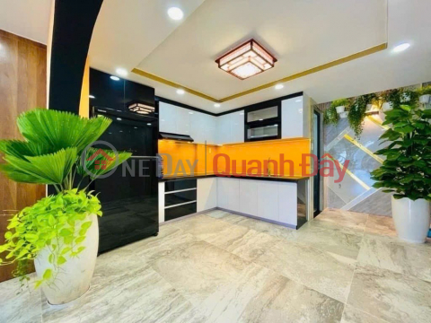 House for sale in Dien Bien Phu Car Alley, District 10, (5.2x12m) only 8.5 billion. _0