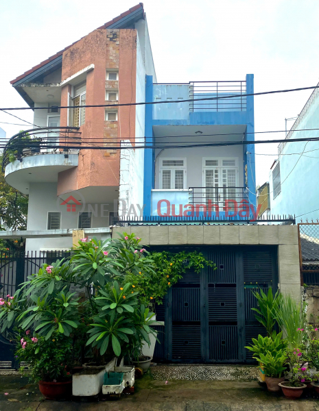 Private house, quiet location in District 7, area 92m2, 1 ground floor, 1 floor, 2 bedrooms Sales Listings