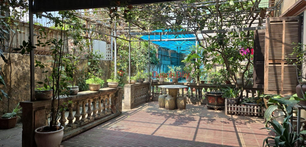 , Please Select, Residential, Sales Listings đ 54 Billion