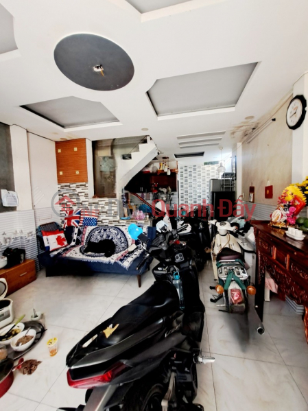 Opposite Phan Chu Trinh School - alley 3m - area 4.5 x 9m - 2 Floors Sales Listings