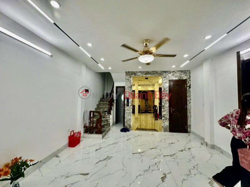 LÔ GÓC - PHỐ TRẦN DUY HƯNG - Mặt tiền siêu đẹp - 6 tầng thang máy | Việt Nam | Bán | đ 22,5 tỷ