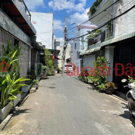 Newly built house (1 year old) - 92m2 - 3 floors (5 bedrooms, including a ground floor room) - Fully furnished with imported furniture - Great price _0