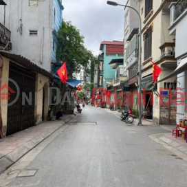 Ngoc Lam sells cars to avoid sidewalks 52m MTx6.5m Long Bien _0