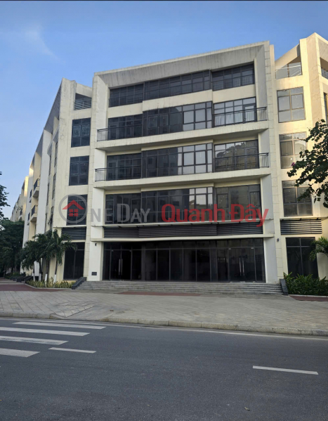 Corner house for rent, Le Van Luong and Khuat Duy Tien streets; 103m2 * 5 floors - 47 million VND. Rental Listings