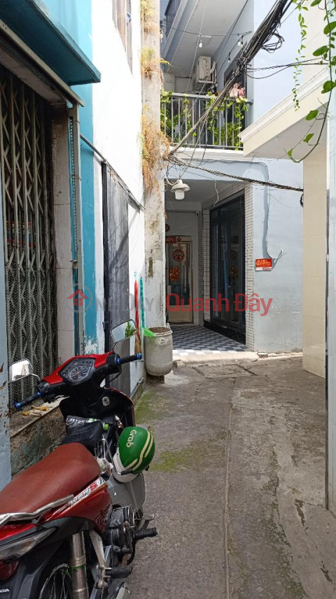 [P9, DISTRICT 8] OWNER IS STRIPPING FOR MONEY, URGENTLY SELLING FOR ONLY 2.8 BILLION, ALLEY ON HUNG PHU STREET, 4.5M WIDE, 3 FLOORS _0