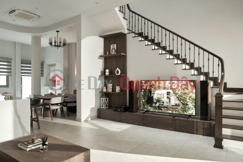 **House for sale in Cach Mang Thang 8 Social Area, Ward 4, Tan Binh; (4.5x13) 4 floors _0