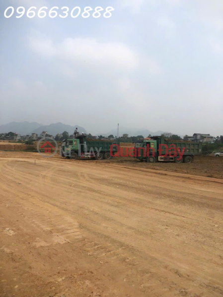 With just over 3 billion VND, own a plot of land on National Highway 2, far from Nguyen Van Huyen school. Tuyen Quang 100m Vietnam Sales đ 1.35 Billion