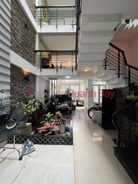 Property Search Vietnam | OneDay | Residential | Sales Listings FOR SALE CMT8 DISTRICT 3, EXTREMELY BEAUTIFUL, 4 storeys, 5X23, 115M2, ONLY 10.8 BILLION